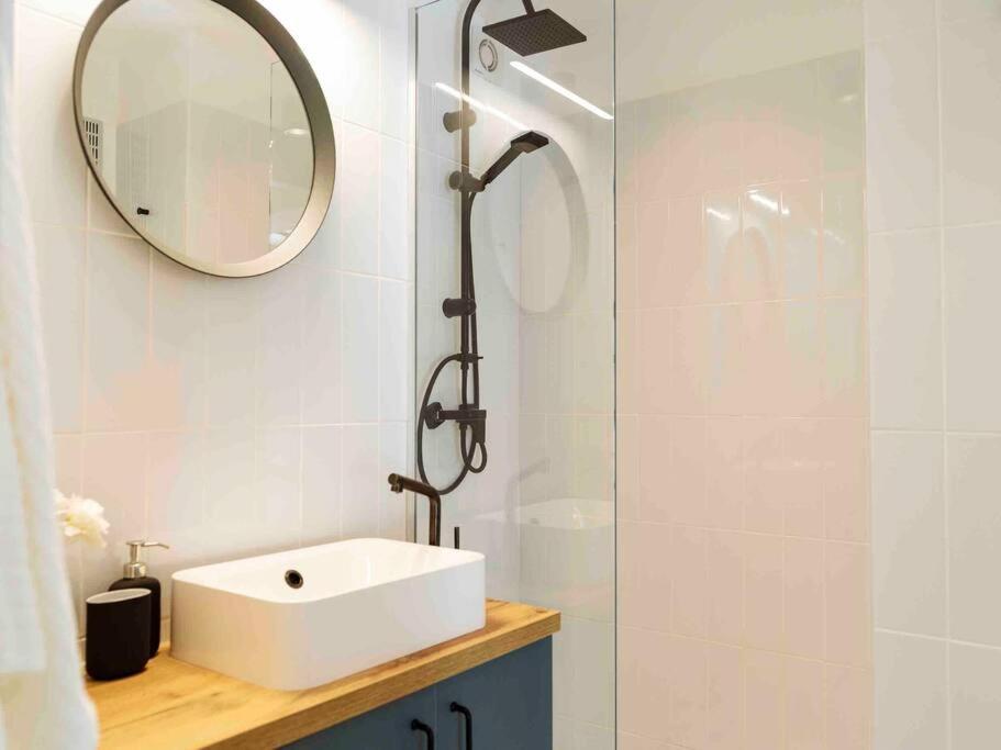 בוקרשט Bright 2Br Apartment - Top Location - City Balcony מראה חיצוני תמונה